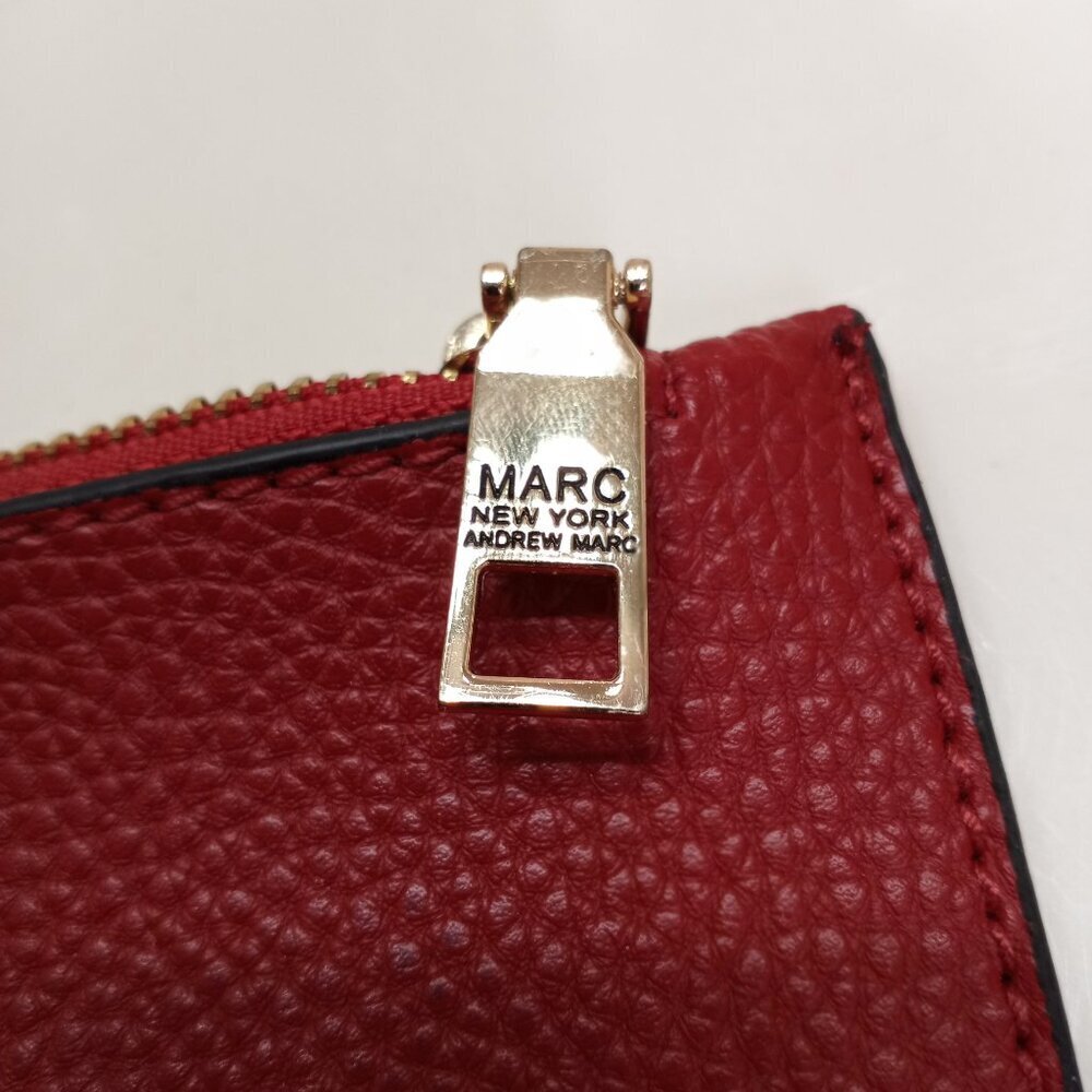 NWOT ANDREW MARC NY Leather Zipper Coin Purse/Wallet or ID Pouch & Keychain 4x6" - Picture 3 of 7